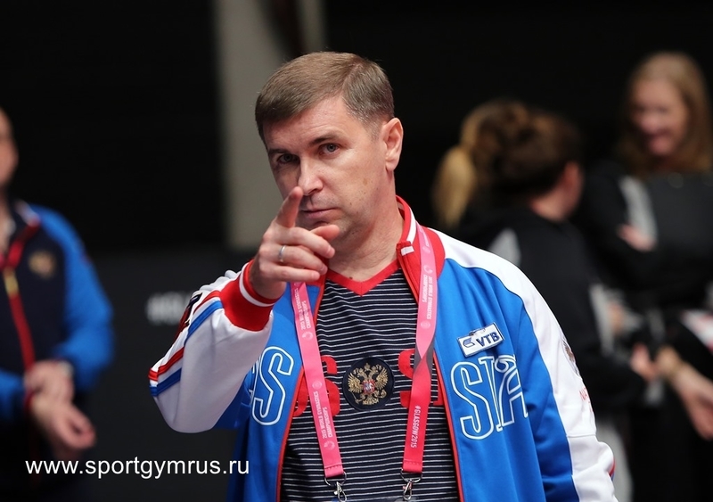 Евгений Гребёнкин: Чемпионат прошёл "ровно", и я удовлетворён результатами гимнасток