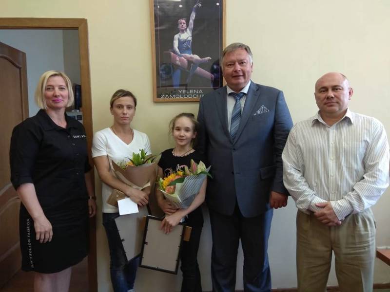 В центре «Олимпия» поздравили победительницу турнира по гимнастике