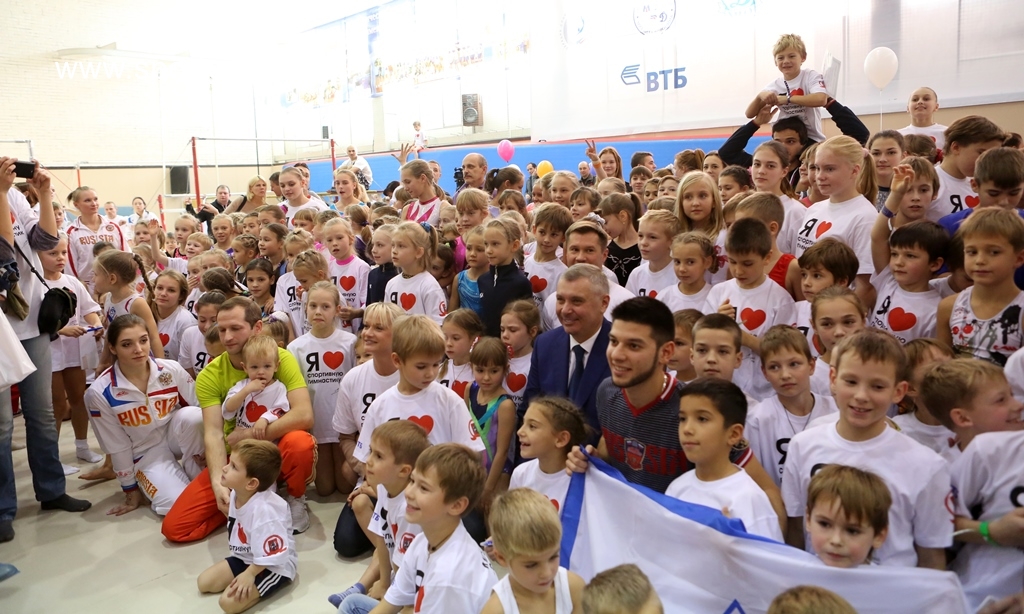 Академия детского спорта. Спорт полиция дети. Подари ребенку спорт. Ейск медведь Благодарил детей за спортивный праздник ?.